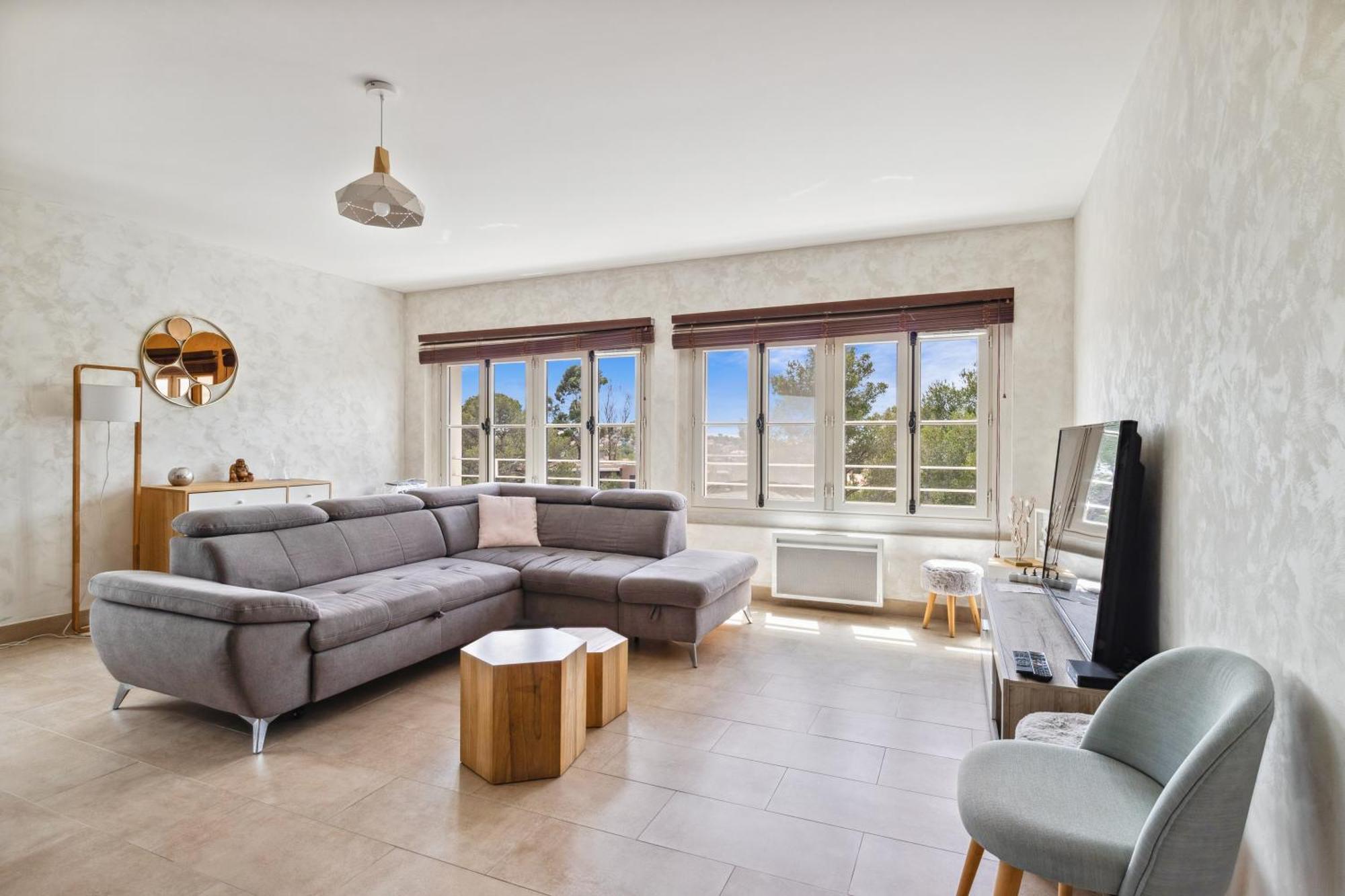 Appartement De Messugues - Appt Standing Vue Mer Saint-Raphaël Extérieur photo